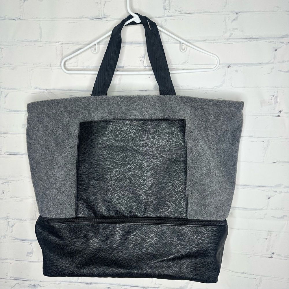 DSW tote bag‎